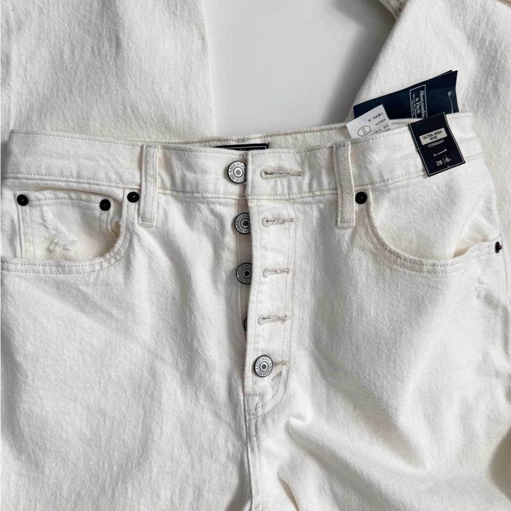 Abercrombie & Fitch Women's Skinny Jeans in White NWT